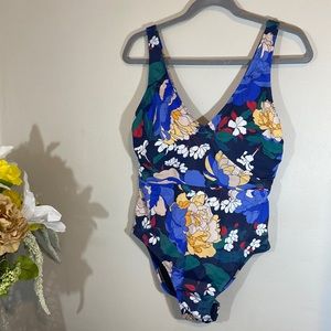 Sold! Swim suit M